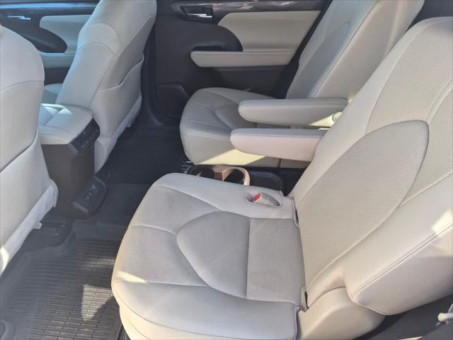 Toyota Highlander Hybrid Limited 2021