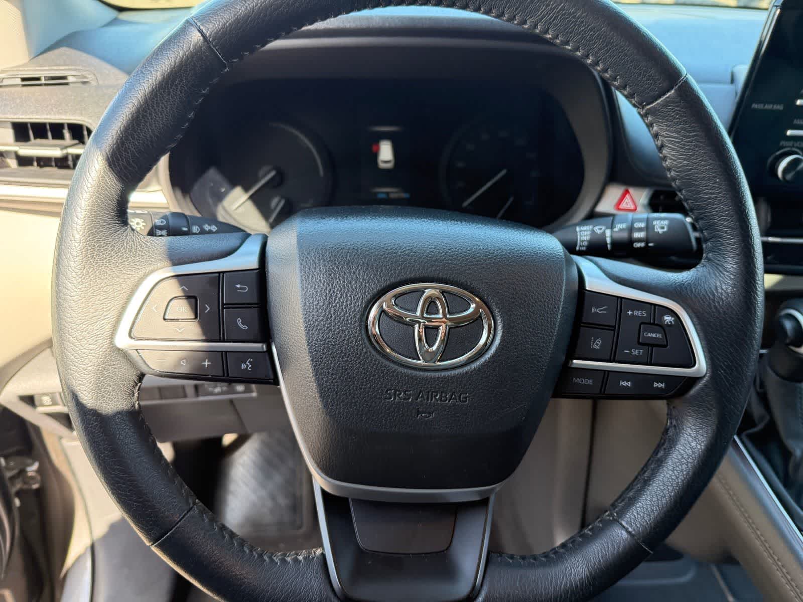 Toyota Sienna XLE 2024