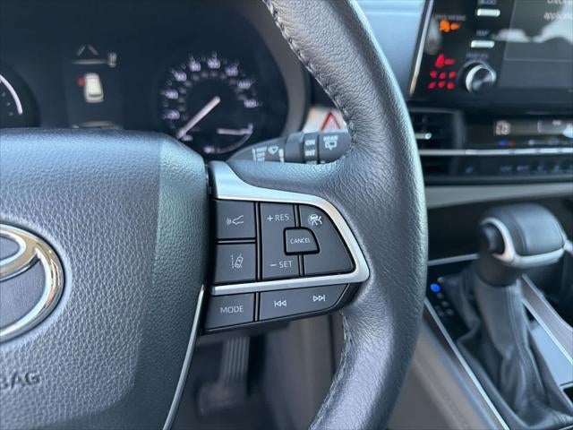 Toyota Sienna XLE 2024