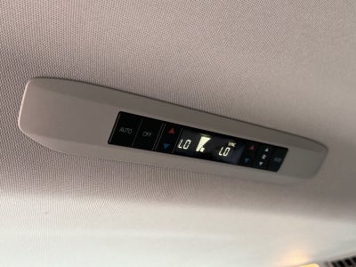 Toyota Sienna XLE 2025