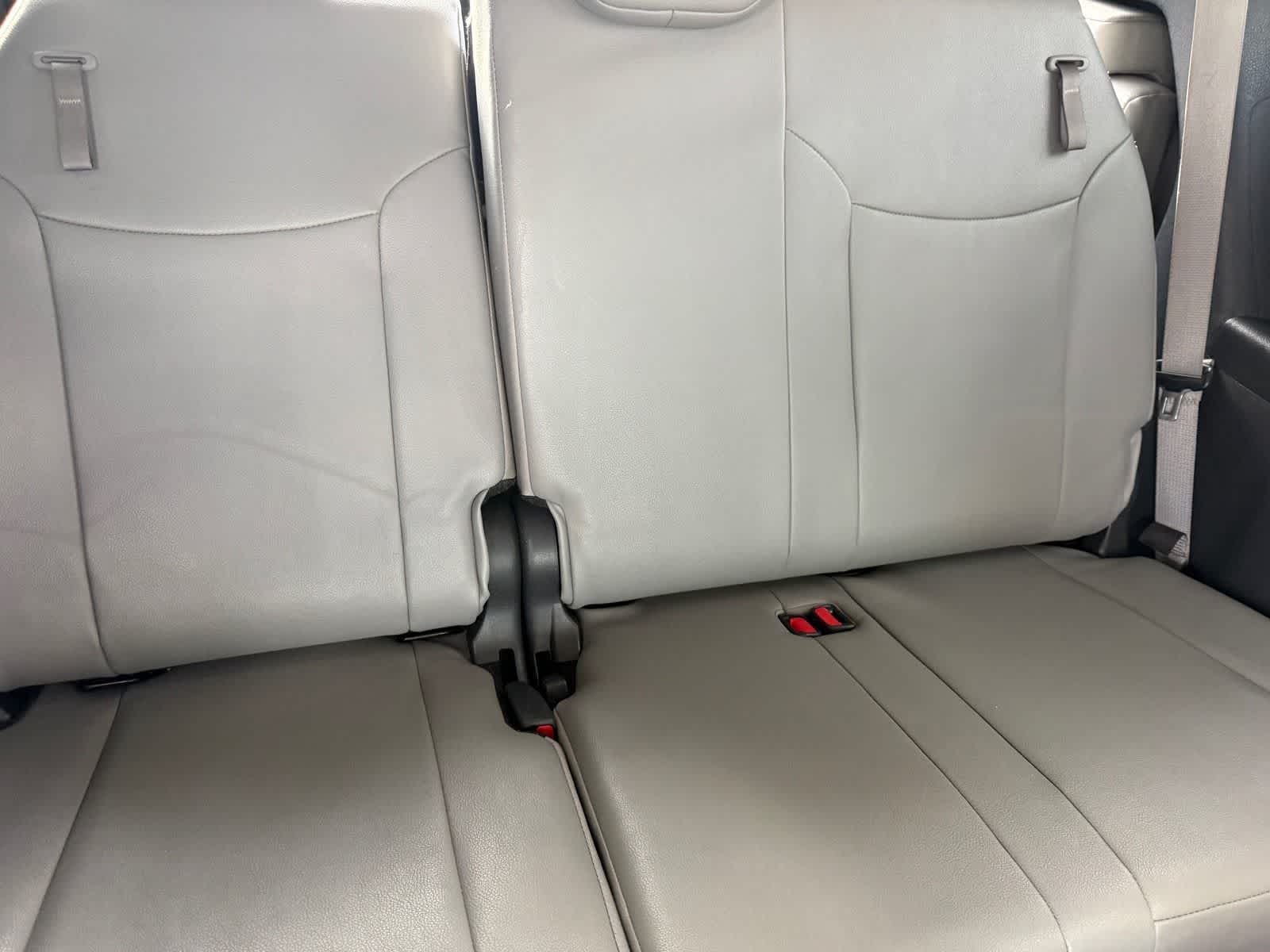 Toyota Sienna XLE 2025