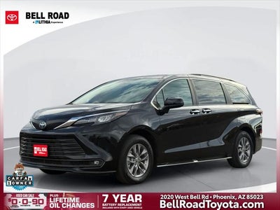 Toyota Sienna XLE 2025