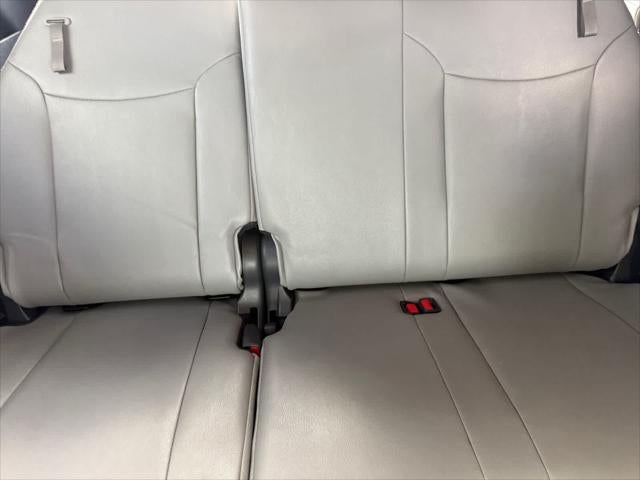 Toyota Sienna XLE 2025
