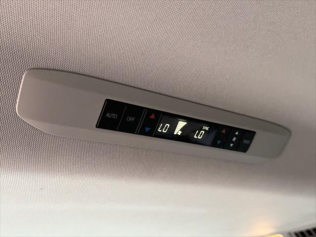Toyota Sienna XLE 2025