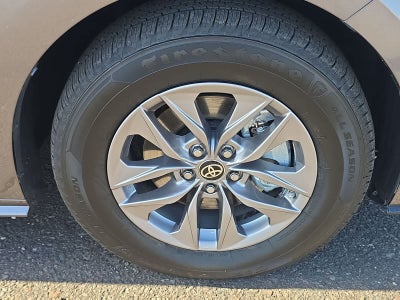 Toyota Sienna XLE 2024