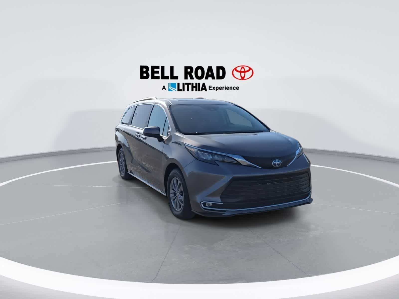 Toyota Sienna XLE 2024