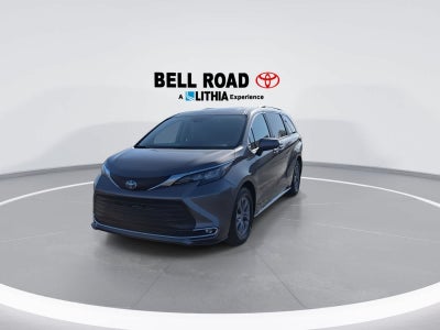 Toyota Sienna XLE 2024