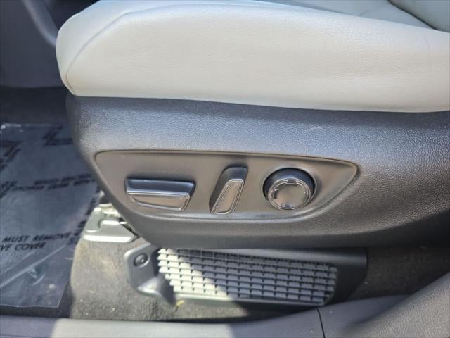 Toyota Sienna XLE 2024