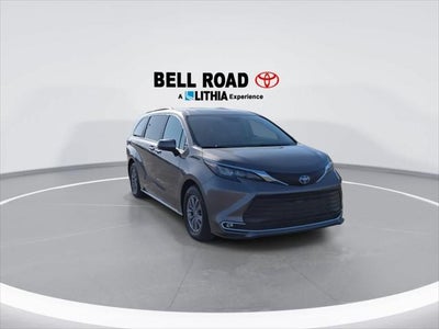 Toyota Sienna XLE 2024