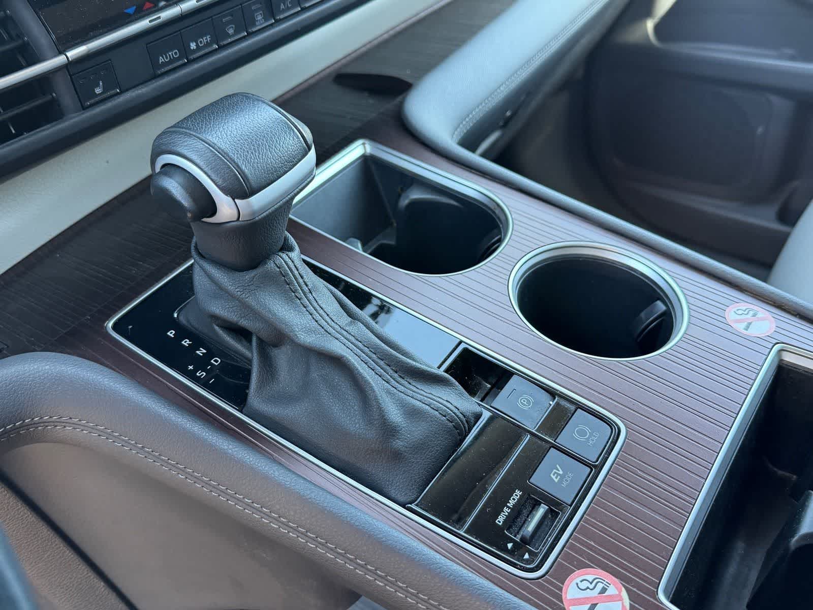 Toyota Sienna XLE 2024