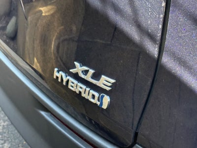 Toyota Sienna XLE 2024