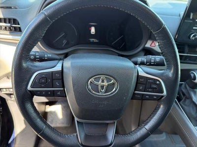 Toyota Sienna XLE 2024