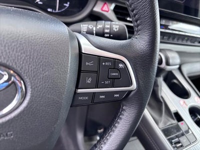 Toyota Sienna XLE 2025