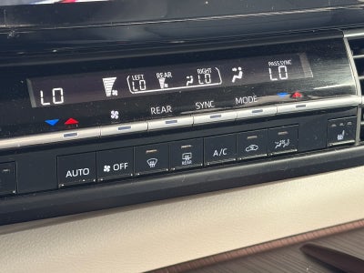 Toyota Sienna XLE 2024