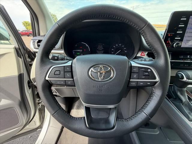Toyota Sienna XLE 2024