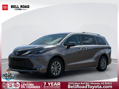 Toyota Sienna XLE 2024