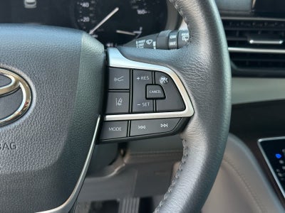 Toyota Sienna XLE 2024