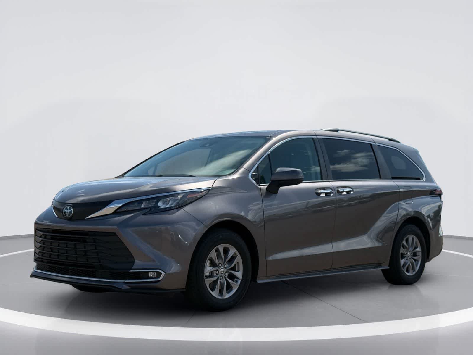 Toyota Sienna XLE 2024