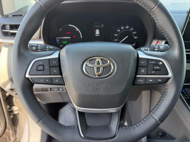 Toyota Sienna XLE 2024