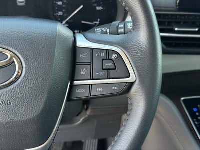 Toyota Sienna XLE 2024