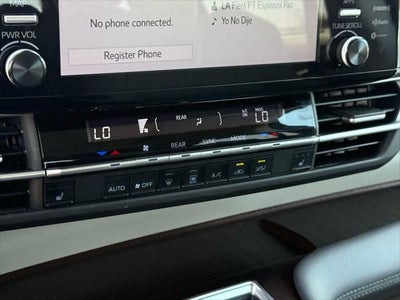 Toyota Sienna XLE 2024