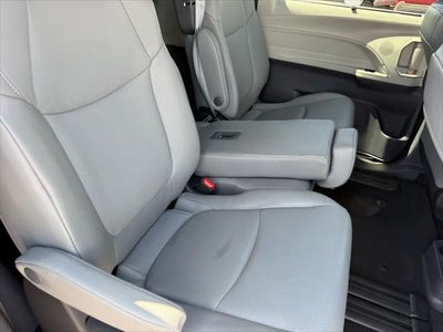Toyota Sienna XLE 2024