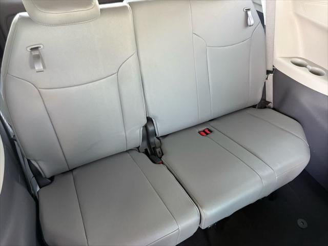 Toyota Sienna XLE 2024