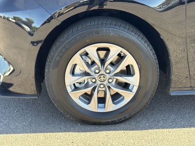 Toyota Sienna XLE 2024