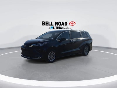 Toyota Sienna XLE 2024