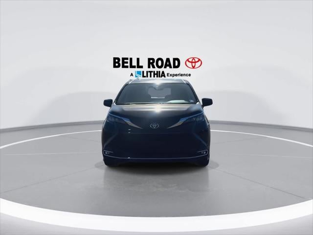Toyota Sienna XLE 2024