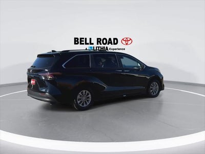 Toyota Sienna XLE 2024