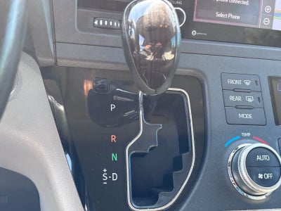Toyota Sienna XLE 2020