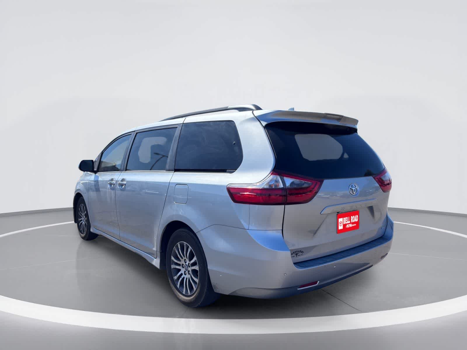 Toyota Sienna XLE 2020