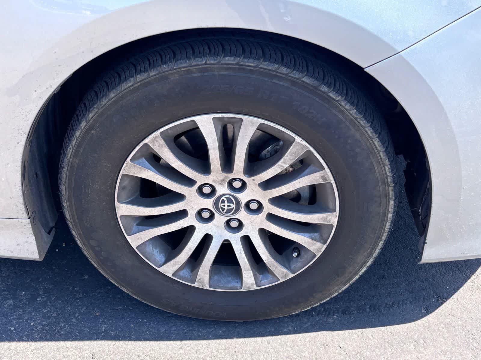 Toyota Sienna XLE 2020