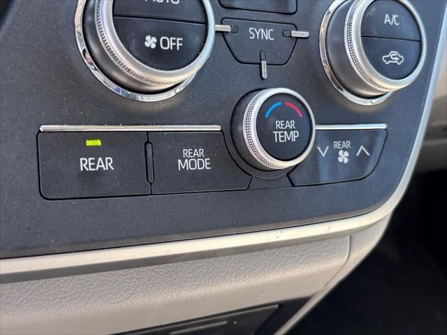Toyota Sienna XLE 2020