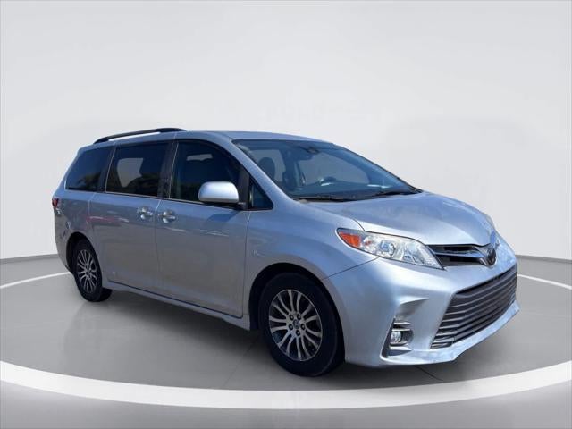 Toyota Sienna XLE 2020