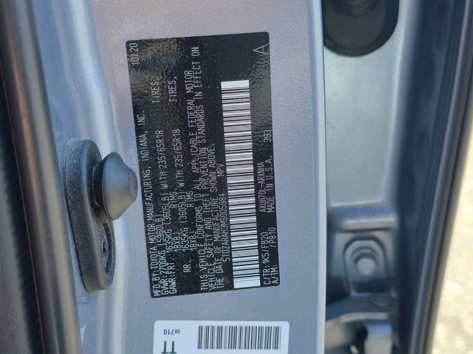 Toyota Highlander Hybrid LE 2021