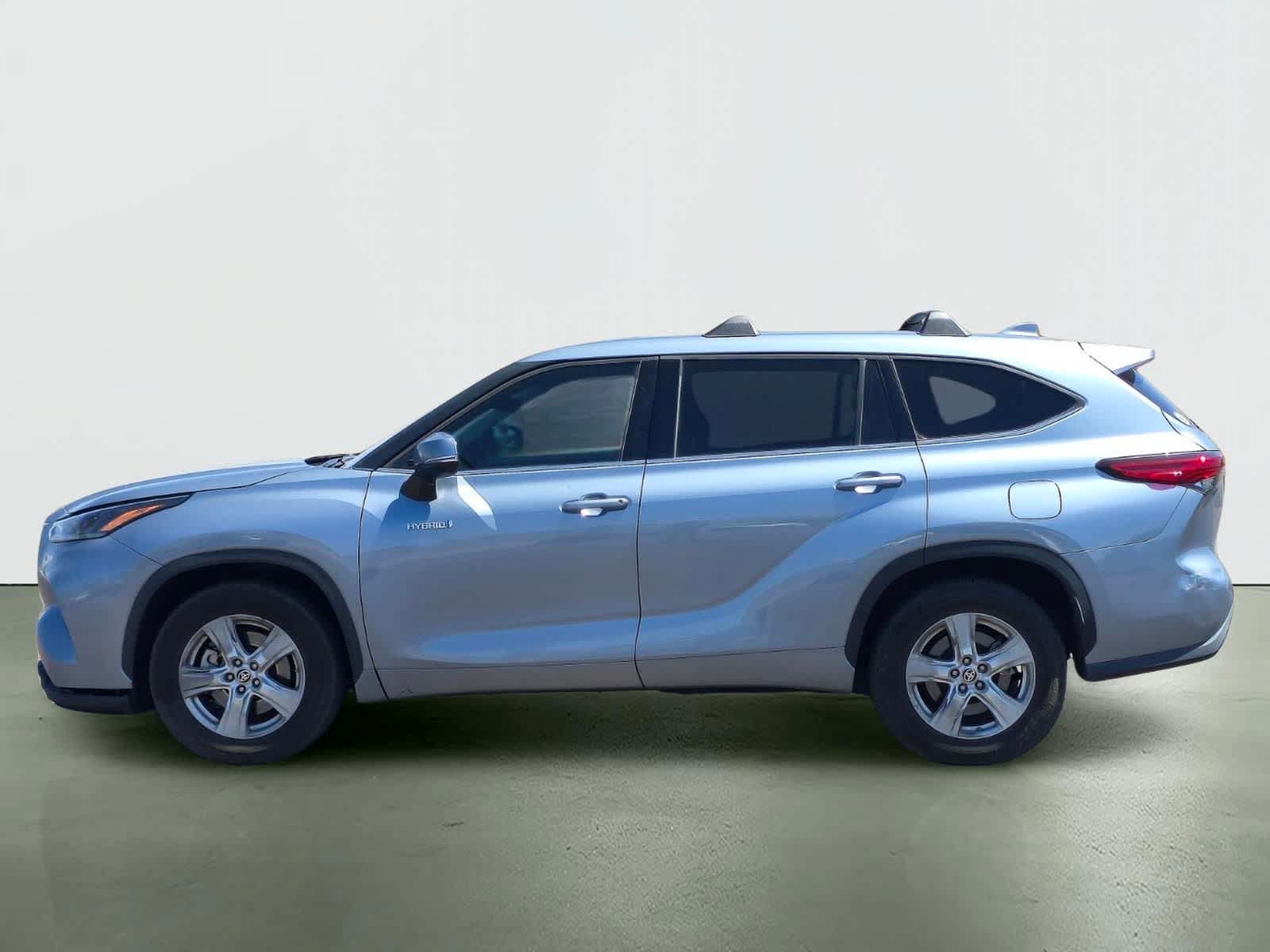 Toyota Highlander Hybrid LE 2021