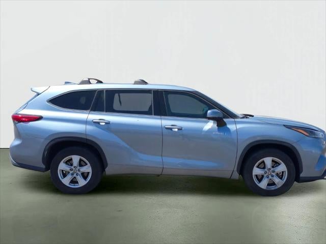 Toyota Highlander Hybrid LE 2021