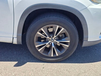 Toyota Highlander LE 2018