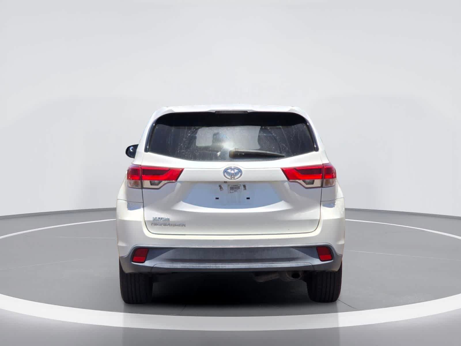 Toyota Highlander LE 2018