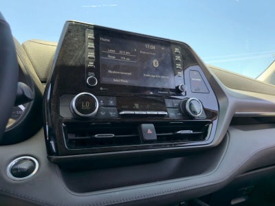 Toyota Highlander LE 2021