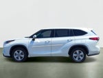 Toyota Highlander LE 2021