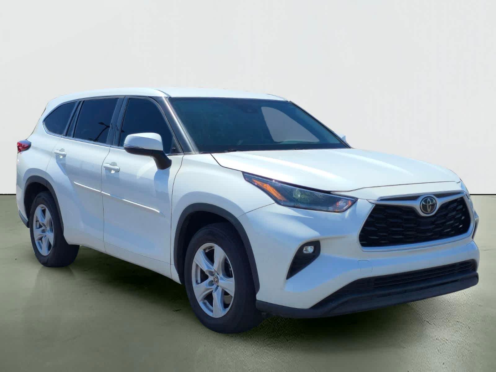 Toyota Highlander LE 2021