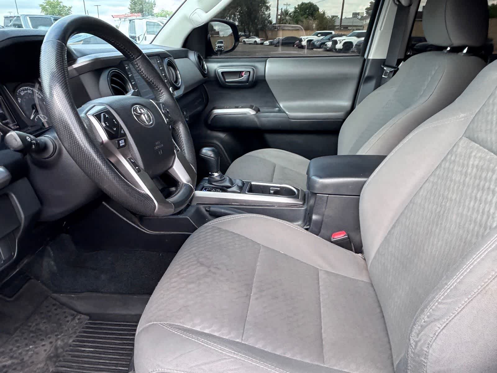 Toyota Tacoma SR5 2021