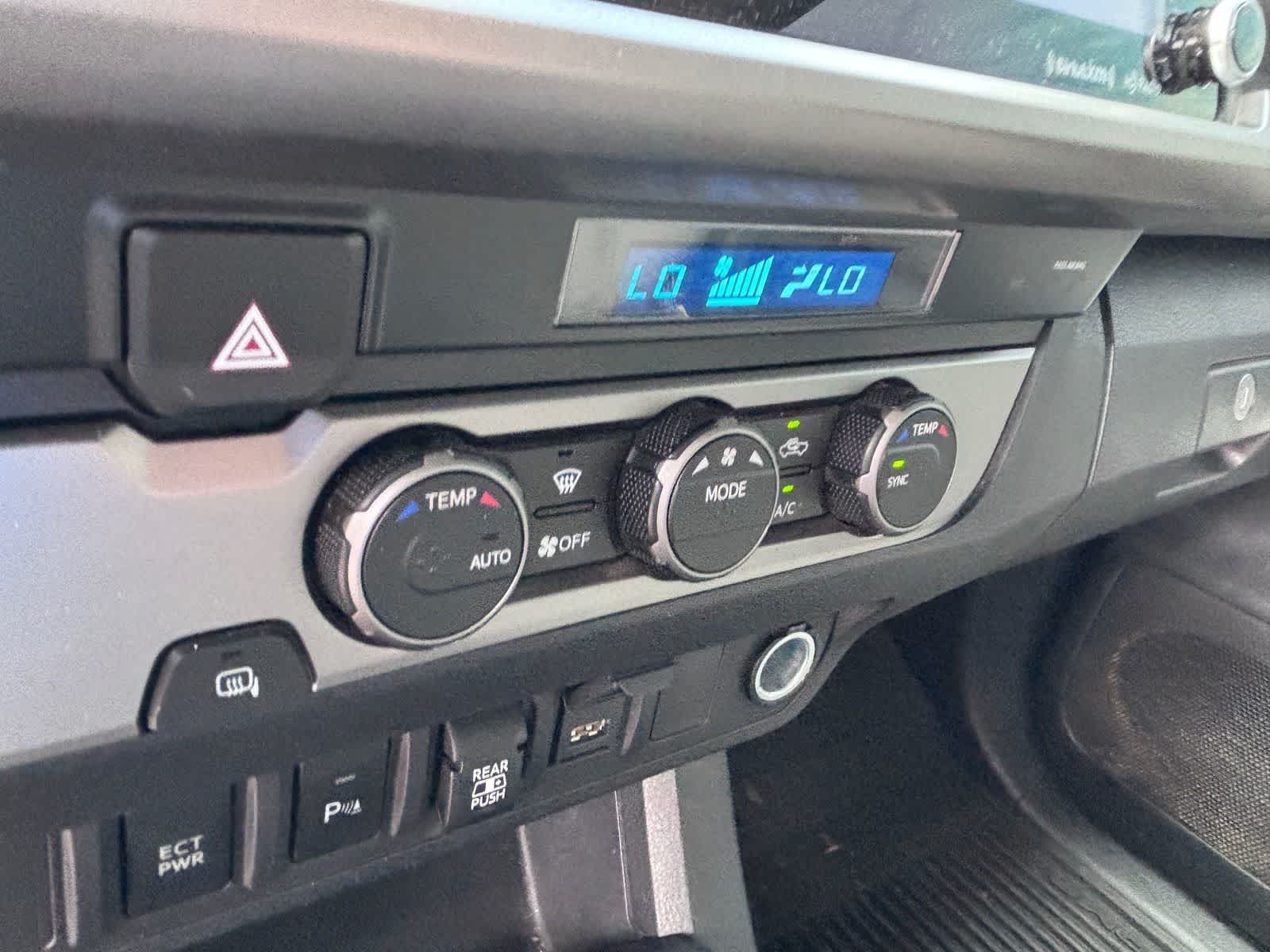 Toyota Tacoma SR5 2021
