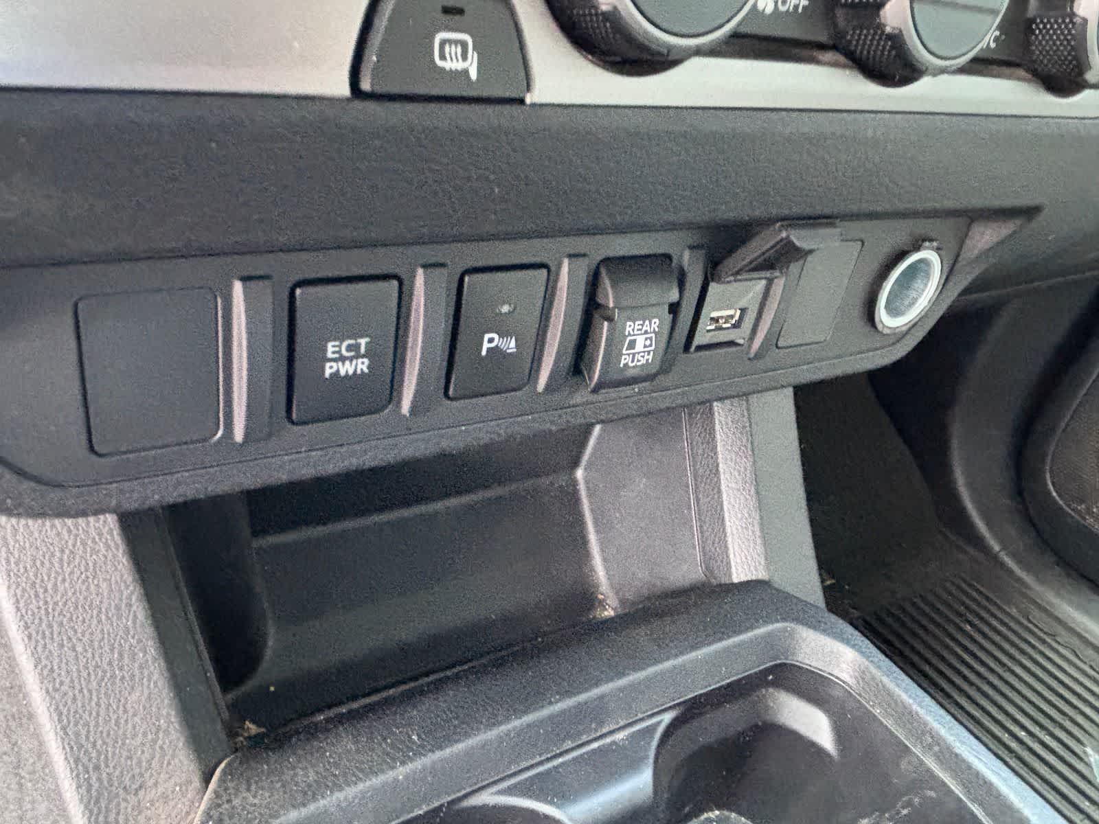 Toyota Tacoma SR5 2021