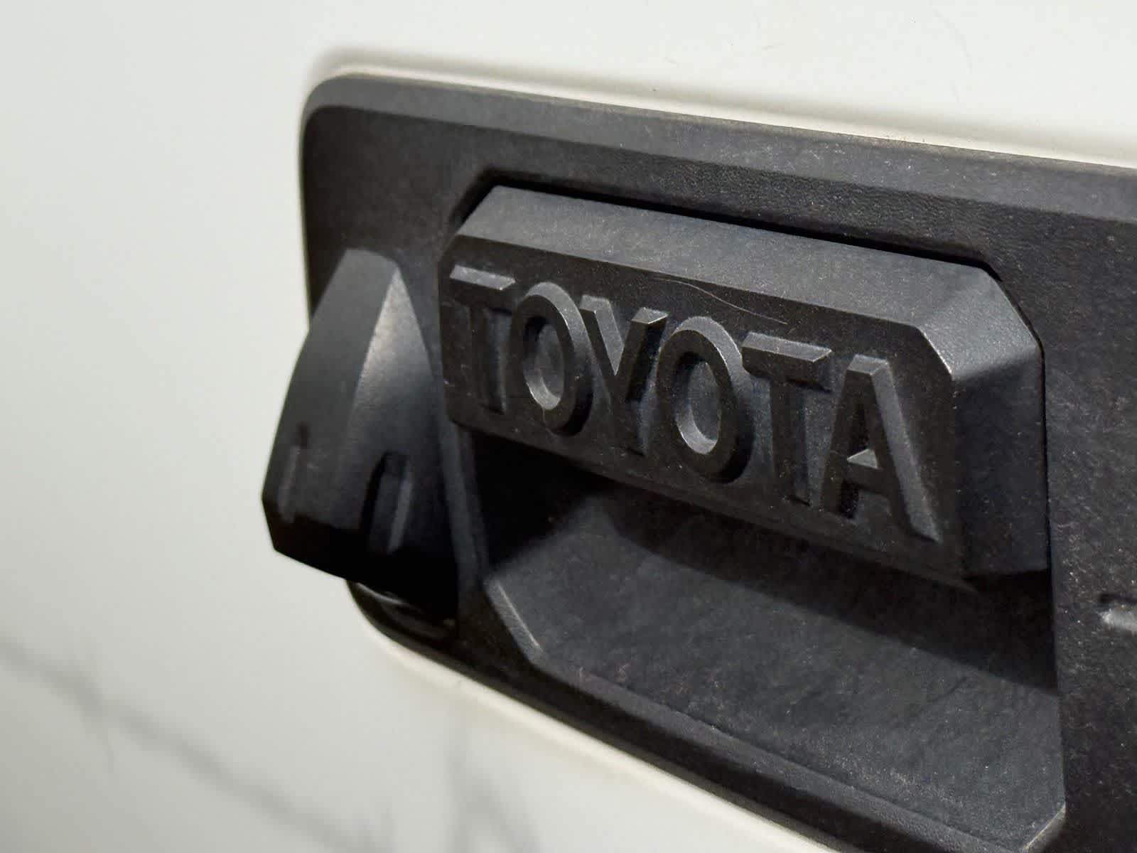 Toyota Tundra Limited 2017