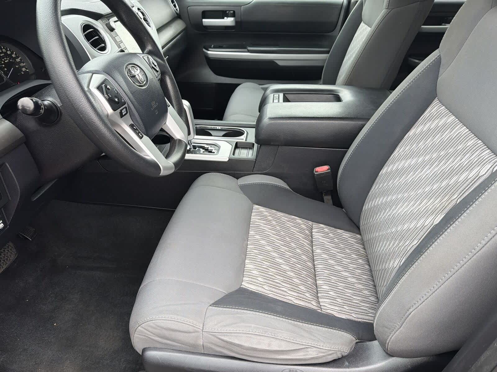 Toyota Tundra SR5 2020