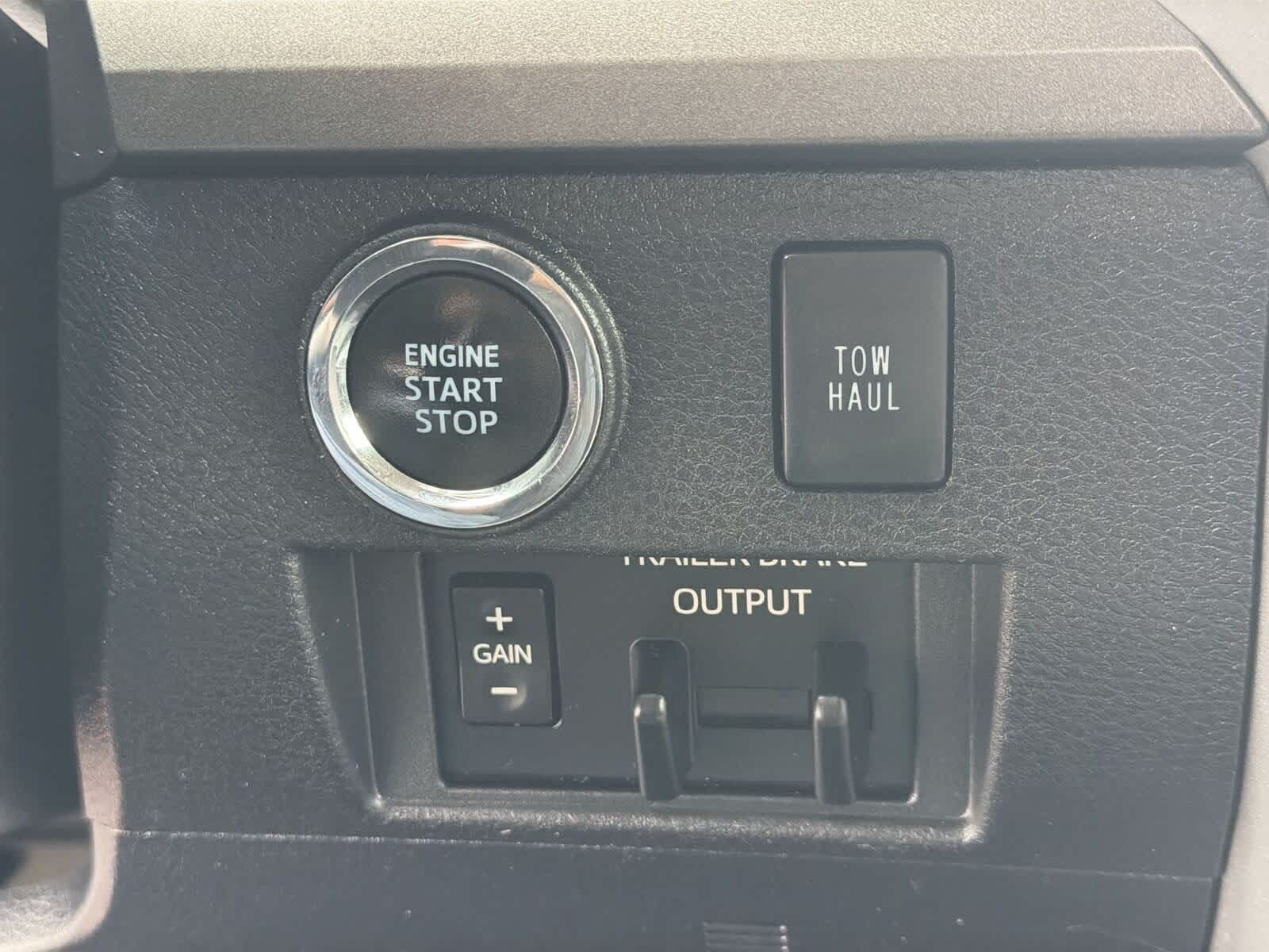 Toyota Tundra SR5 2020